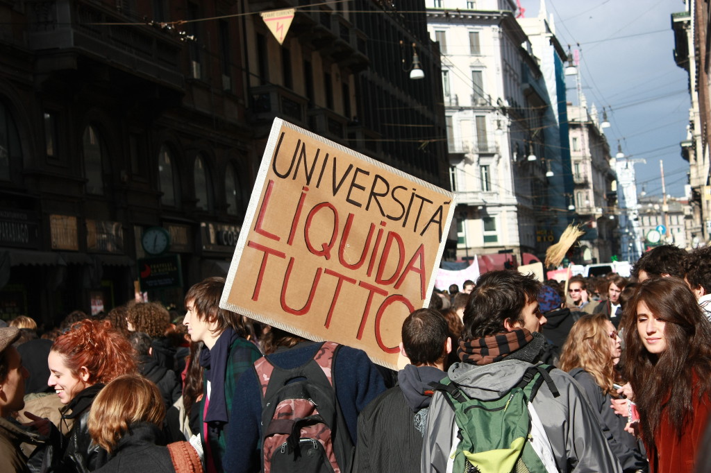 Proteste contro la riforma Gelmini a Milano nel 2008 - Paolo