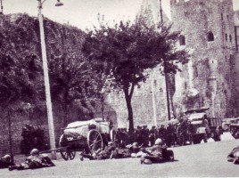 Granatieri a Porta San Paolo, a Roma, 10 settembre 1943